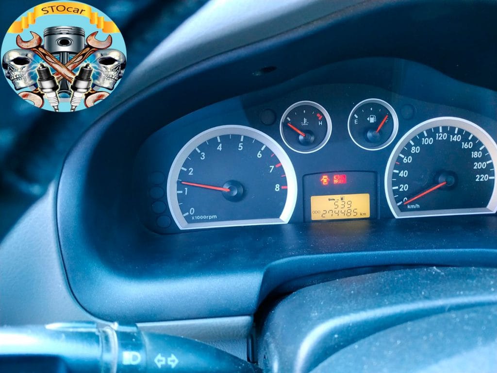 Замена датчика опережения зажигания и контроля оборотов двигателя, на автомобиле HYUNDAI SANTA FE с двигателем 2.4