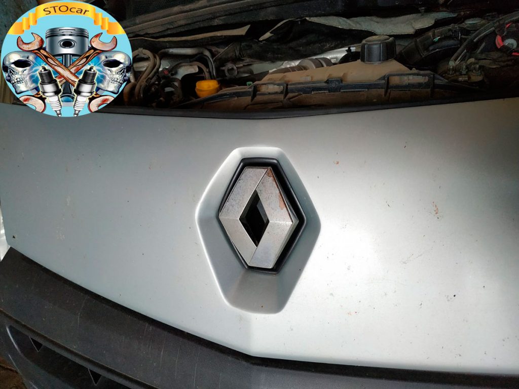 Замена главного цилиндра сцепления на автомобиле Renault Kangoo 2008 года 1.5D
