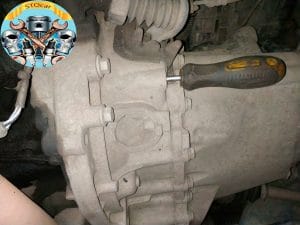 Замена ремня ГРМ и сальников citroen c3