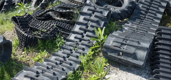 Резиновые гусеницы на складской технике